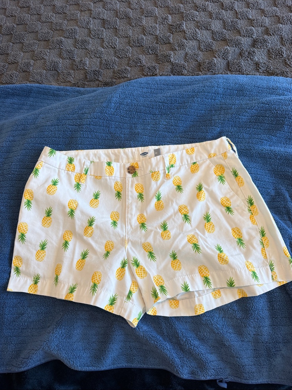 Old Navy White Pineapple-Print Shorts with Yellow & Green